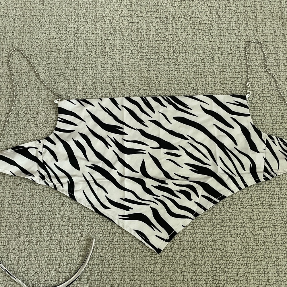 Zaful Cowl Neck Chain Top S